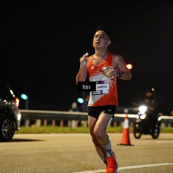 Runner Photo 7381159