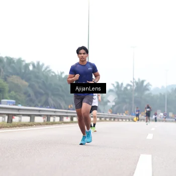 Runner Photo 7381304