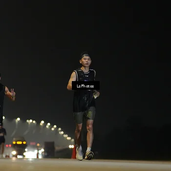 Runner Photo 7381391