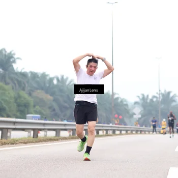 Runner Photo 7381393