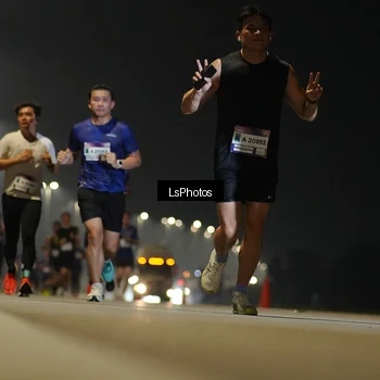 Runner Photo 7381396