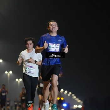 Runner Photo 7381400