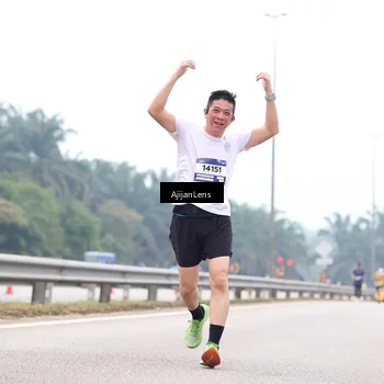 Runner Photo 7381402