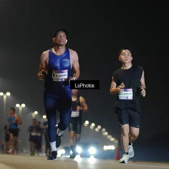 Runner Photo 7381412