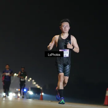 Runner Photo 7381417