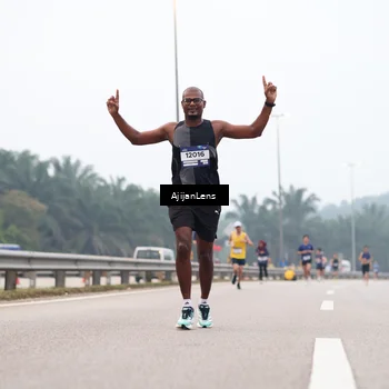 Runner Photo 7381428