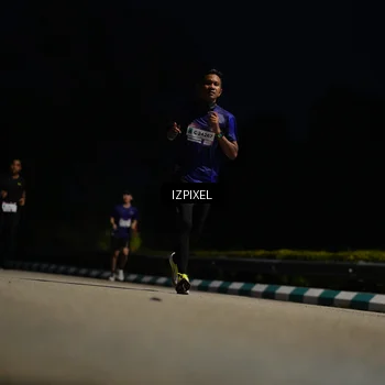 Runner Photo 7381440