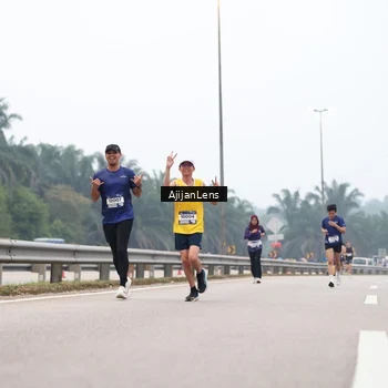 Runner Photo 7381450