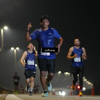 Runner Photo 7381469