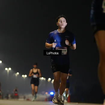 Runner Photo 7381485