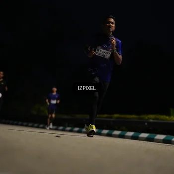 Runner Photo 7381556