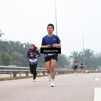 Runner Photo 7381564
