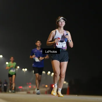 Runner Photo 7381575