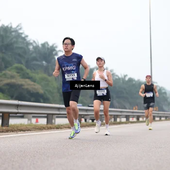 Runner Photo 7381598