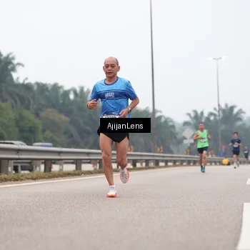 Runner Photo 7381653