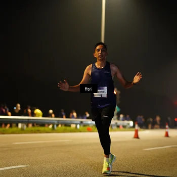 Runner Photo 7381659