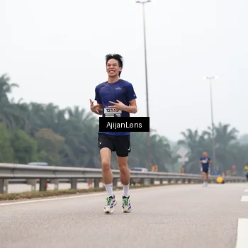 Runner Photo 7381715
