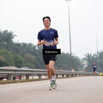 Runner Photo 7381733