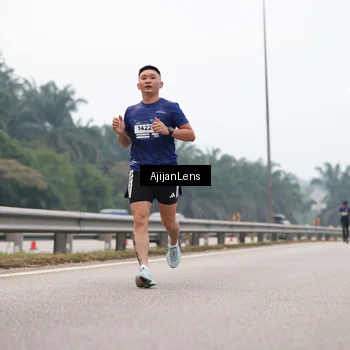Runner Photo 7381763