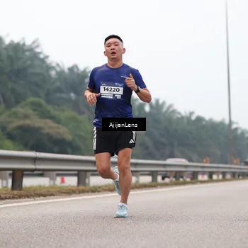 Runner Photo 7381772
