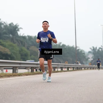 Runner Photo 7381803