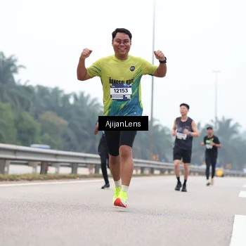 Runner Photo 7381810