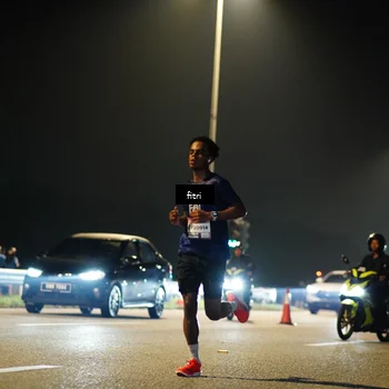 Runner Photo 7381823