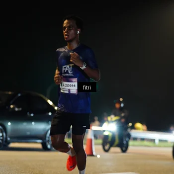 Runner Photo 7381832