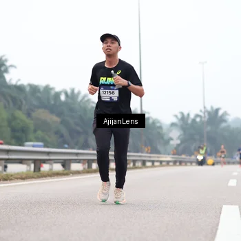 Runner Photo 7381852