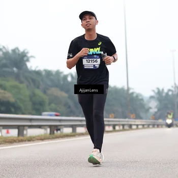 Runner Photo 7381872
