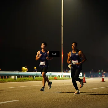 Runner Photo 7381875