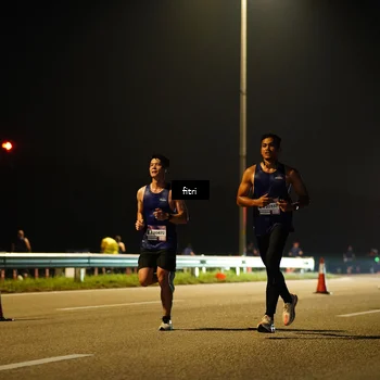 Runner Photo 7381877