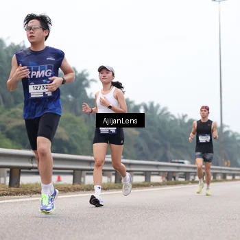 Runner Photo 7381894