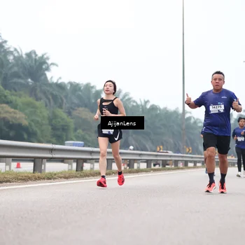 Runner Photo 7381910