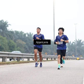 Runner Photo 7381952
