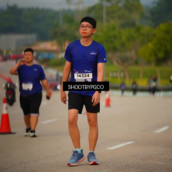 Runner Photo 7382010