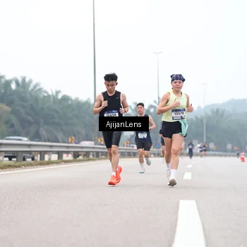 Runner Photo 7382030