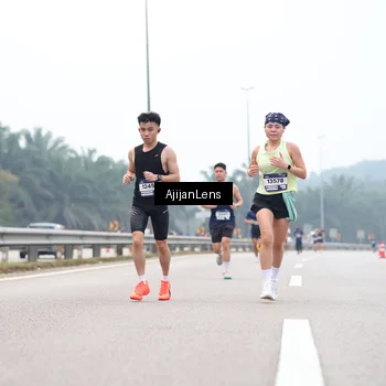 Runner Photo 7382031