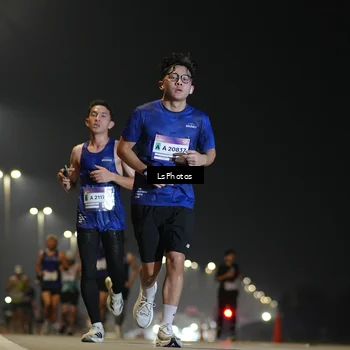 Runner Photo 7382063