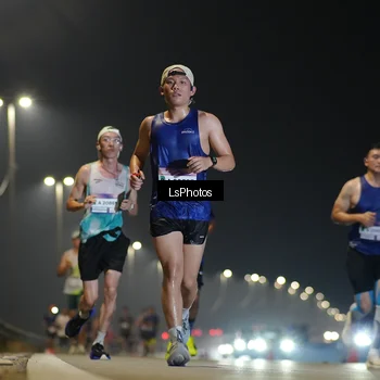 Runner Photo 7382102