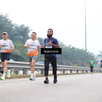Runner Photo 7382301