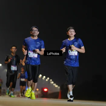 Runner Photo 7382303