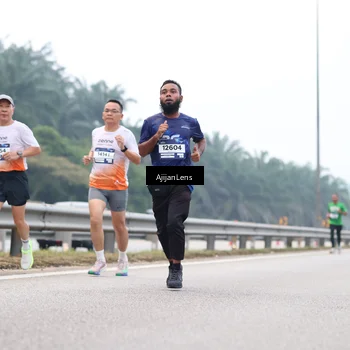 Runner Photo 7382310