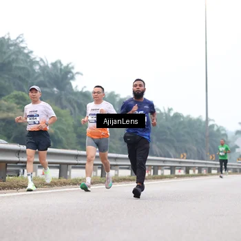 Runner Photo 7382311