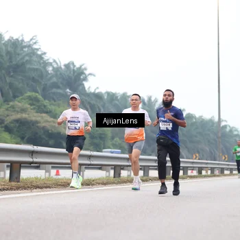 Runner Photo 7382313