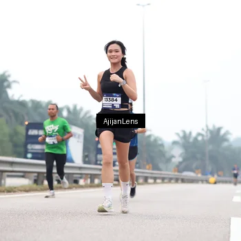 Runner Photo 7382341