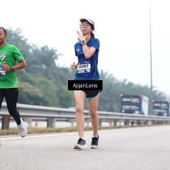 Runner Photo 7382358