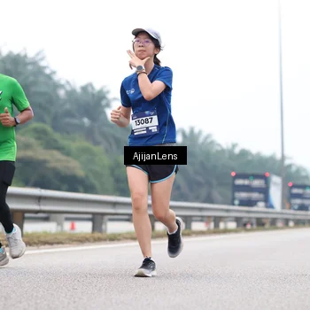 Runner Photo 7382361