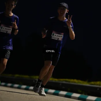 Runner Photo 7382376