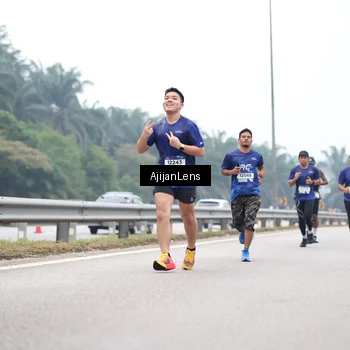 Runner Photo 7382380
